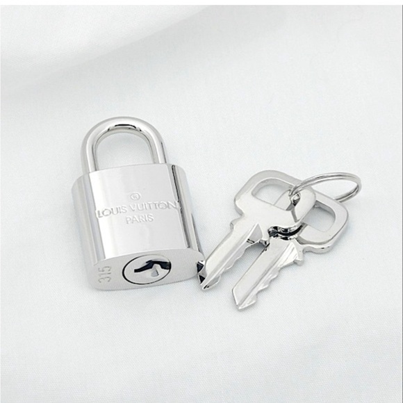 LOUIS VUITTON SILVER Lock & Keys - Picture 3 of 3